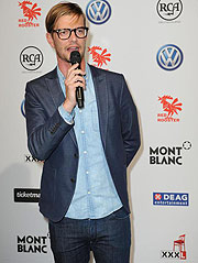 Joko Winterscheidt Foto: BrauerPhotos © Goran Nitschke für Volkswagen